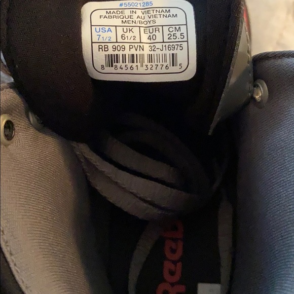 Reebok - Picture 7 of 7